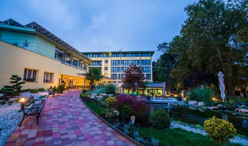 SunGarden Wellness Hotel Sifok - Szilveszter (min. 3 j)