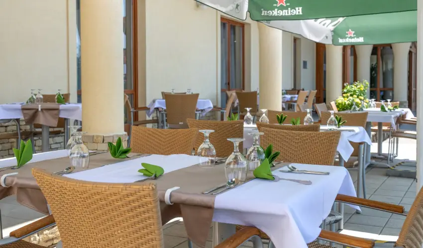 Szalajka Liget Hotel �s Apartmanh�zak Szilv�sv�rad - Szilveszter (min. 2 �j)