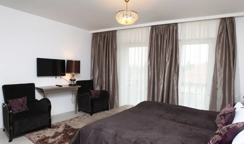 Szrcsa Hotel Szkesfehrvr - Szilveszter (min. 2 j)