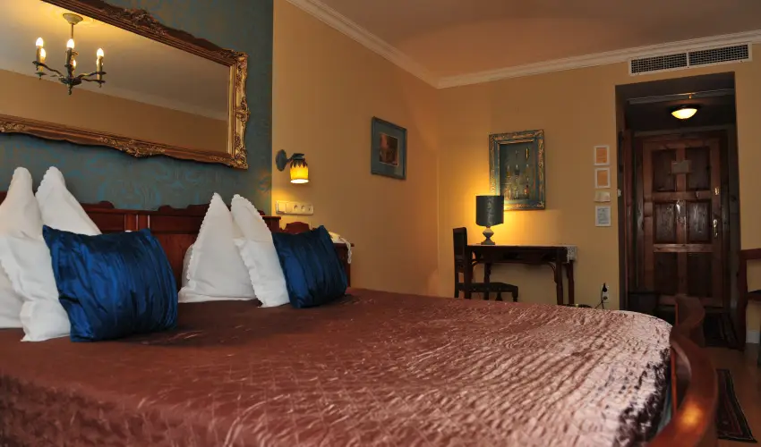 Szrcsa Hotel Szkesfehrvr - Szilveszter (min. 2 j)