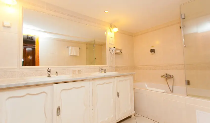 Sz�rcsa Hotel Sz�kesfeh�rv�r - Szilveszter