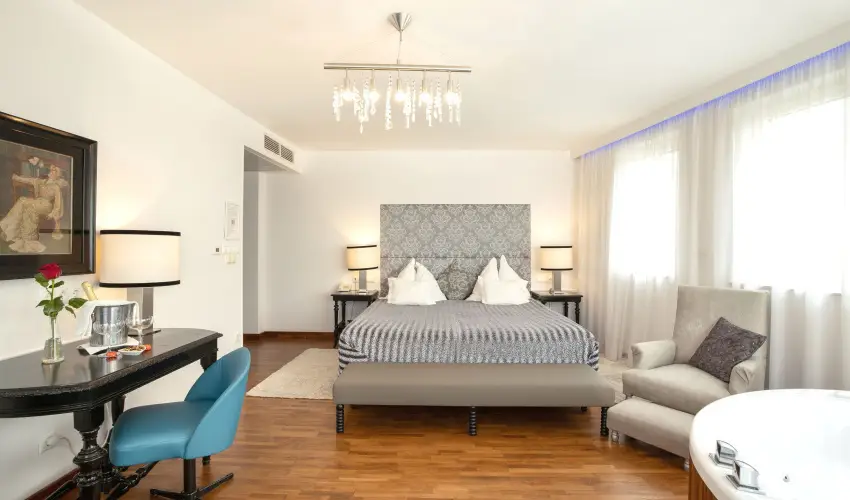 Sz�rcsa Hotel Sz�kesfeh�rv�r - Szilveszter