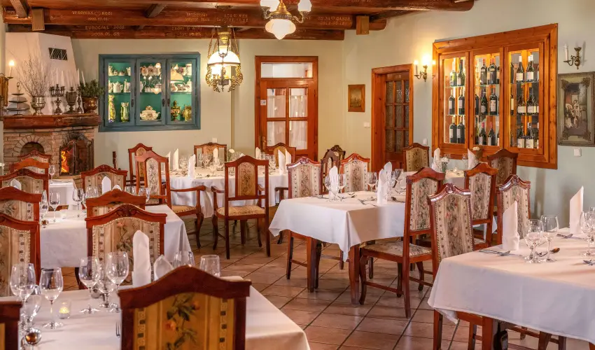 Sz�rcsa Hotel Sz�kesfeh�rv�r - Szilveszter