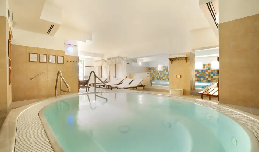 Sz�rcsa Hotel Sz�kesfeh�rv�r - Szilveszter