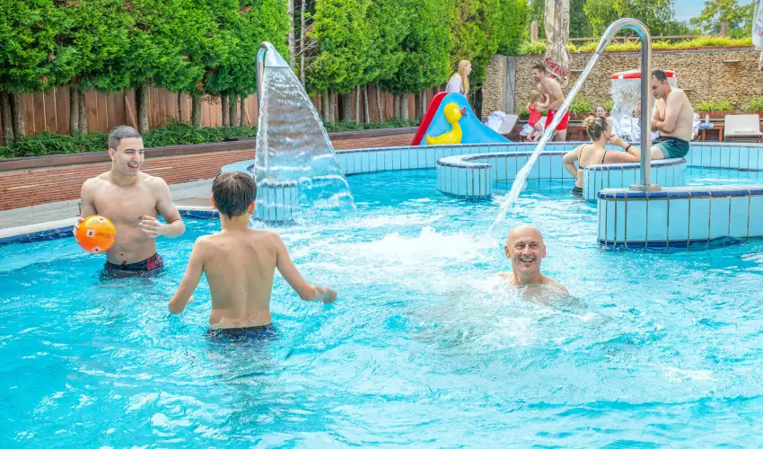Sz�rcsa Hotel Sz�kesfeh�rv�r - Szilveszter