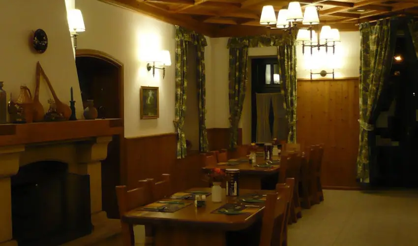 Szent Hubertus Panzi� Par�dsasv�r - Szilveszter