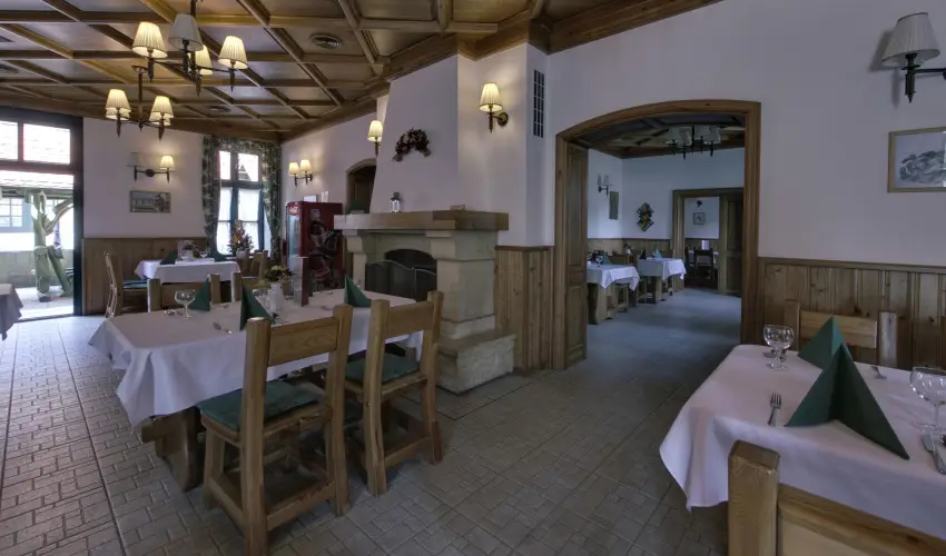 Szent Hubertus Panzi� Par�dsasv�r - Szilveszter