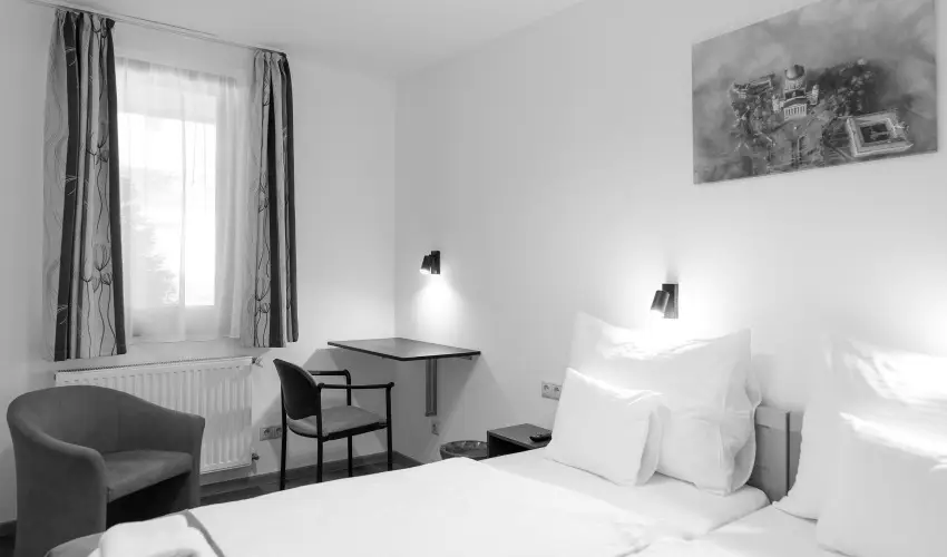 Hotel Adalbert - Boldog Meszl�nyi Zolt�n H�z  Esztergom - Szilveszter (min. 3 �j)