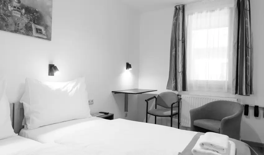 Hotel Adalbert - Boldog Meszl�nyi Zolt�n H�z  Esztergom - Szilveszter (min. 3 �j)