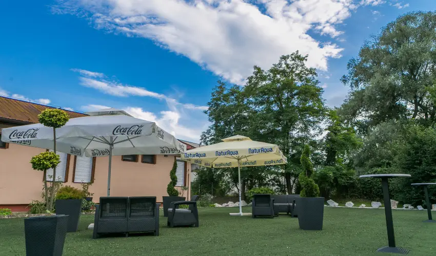 Sztr Motel s tterem Balassagyarmat - Szilveszter 