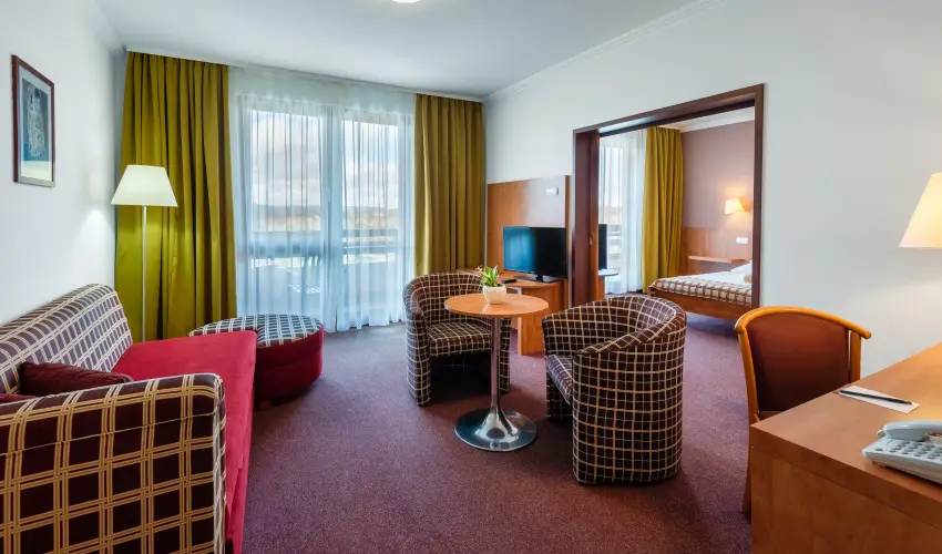 Hunguest Hotel Pelion  Tapolca - Pelion Szilveszter (min. 3 �j)