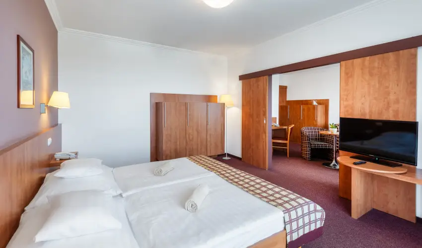 Hunguest Hotel Pelion  Tapolca - Pelion Szilveszter (min. 3 �j)