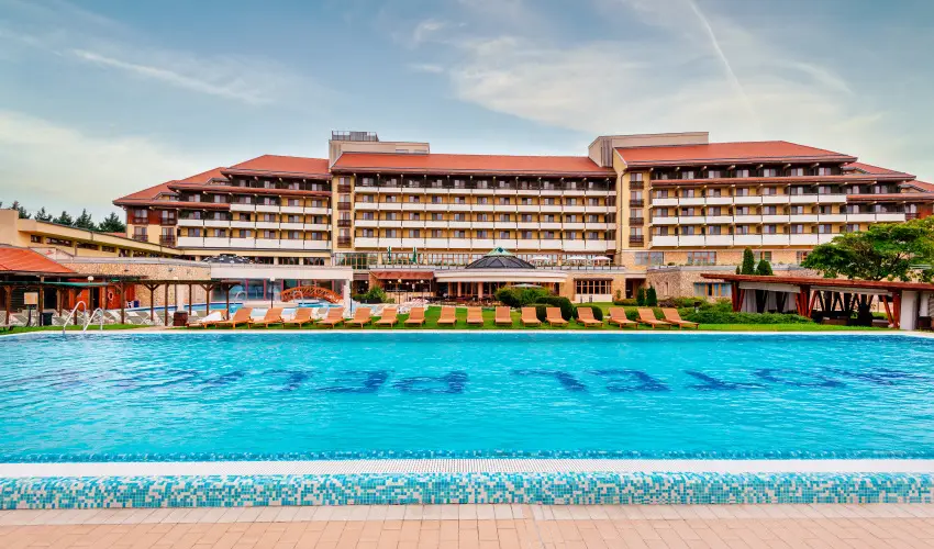 Hunguest Hotel Pelion  Tapolca - Pelion Szilveszter (min. 3 �j)