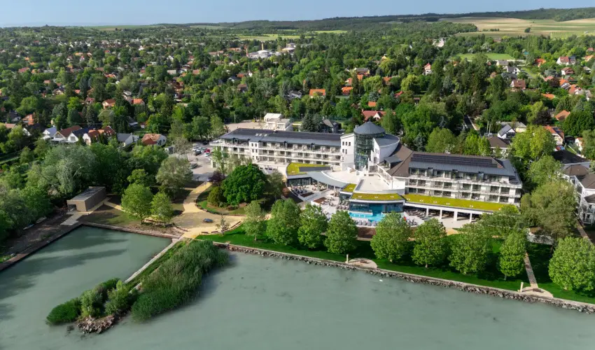 Kenese Bay Garden Resort & Conference Balatonkenese - Szilveszter (min. 3 j)