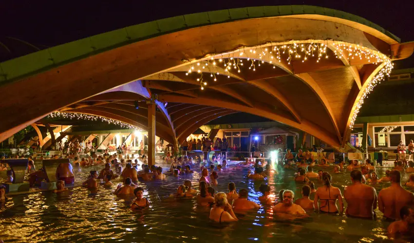 Thermal Panzi Igal Igal - Szilveszter