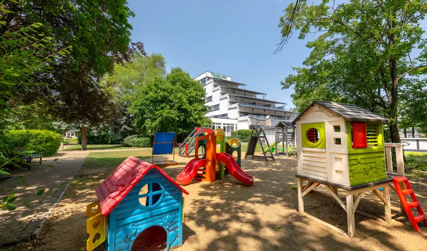 Thermal Hotel Garden Hajd�szoboszl� - Szilveszter (min. 3 �j)