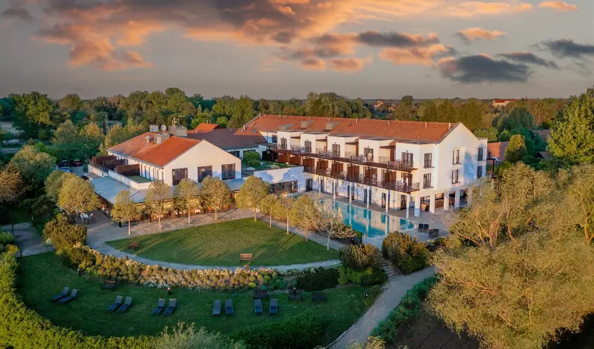 Tisza Balneum Hotel Tiszafred - Szilveszter (min. 3 j)