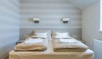 Tiszacsegei Hal�szcs�rda �s Panzi�  Tiszacsege