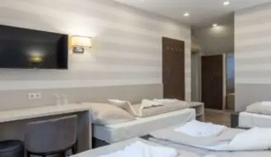 Tiszacsegei Hal�szcs�rda �s Panzi�  Tiszacsege