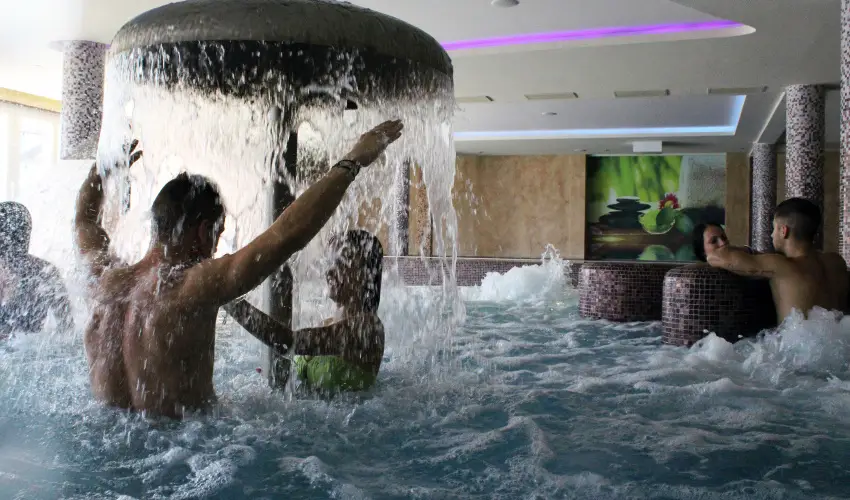 T Wellness Hotel Bnk - Szilveszter (min. 2 j)