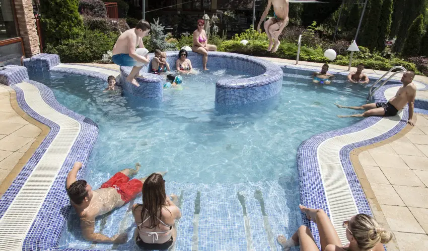 T Wellness Hotel Bnk - Szilveszter (min. 2 j)