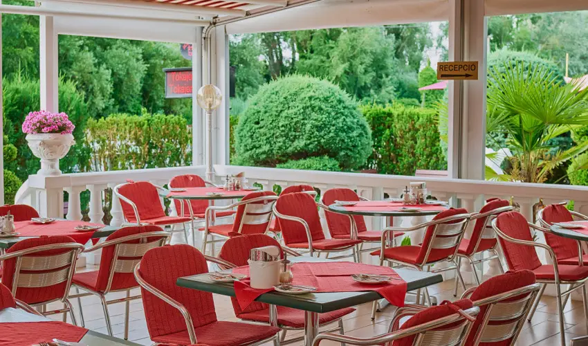 Tokajer Wellness Panzi� Keszthely - Szilveszter (min. 2 �j)