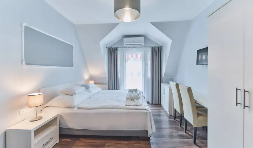 Tokajer Wellness Panzi� Keszthely - Szilveszter (min. 2 �j)