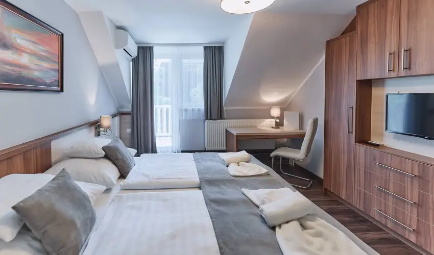 Tokajer Wellness Panzi� Keszthely - Szilveszter (min. 2 �j)