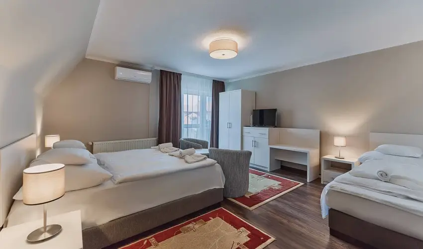 Tokajer Wellness Panzi� Keszthely - Szilveszter (min. 2 �j)