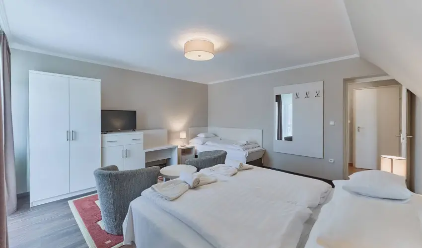 Tokajer Wellness Panzi� Keszthely - Szilveszter (min. 2 �j)