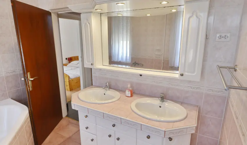 Tkert Fogad Nagymnyok - Szilveszter (min. 3 j)