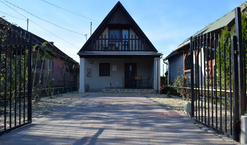 T�csi lak Szigetszentm�rton - Szilveszter (min. 2 �j)