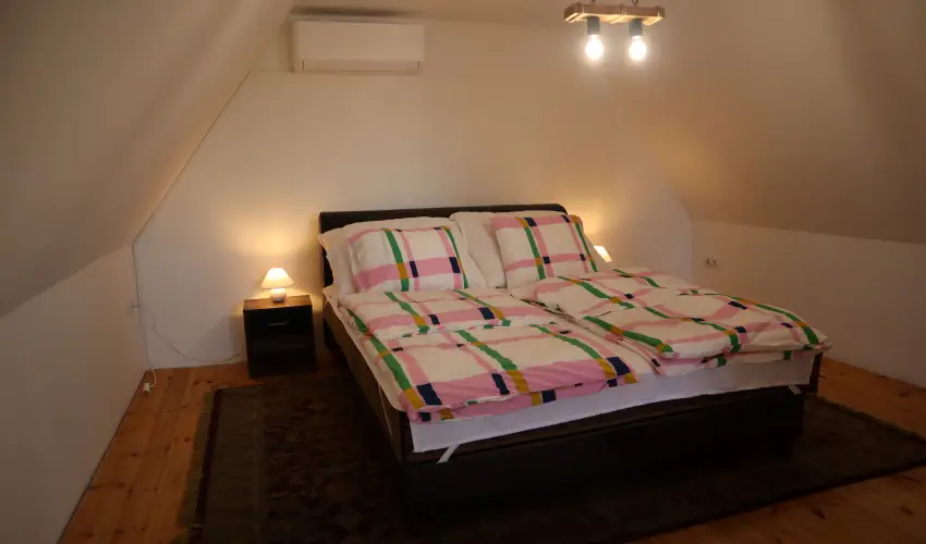T�csi lak Szigetszentm�rton - Szilveszter (min. 2 �j)
