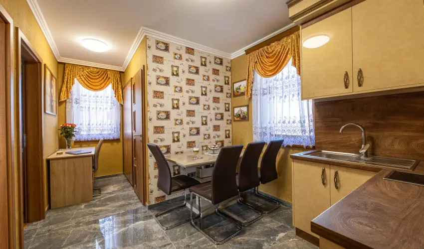 V�r�s �lom Apartman Panzi� Tiszak�cske Tiszak�cske - Szilveszter