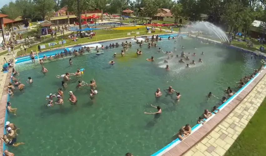 V�r�s �lom Apartman Panzi� Tiszak�cske Tiszak�cske - Szilveszter