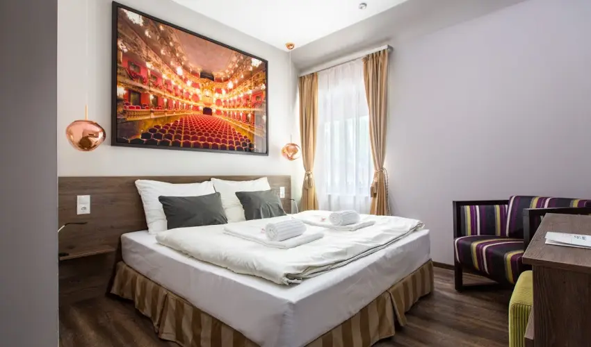 Waterfront Lodge Dunapataj - Szilveszter (min. 2 j)