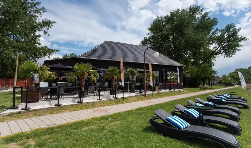 Waterfront Lodge Dunapataj - Szilveszter (min. 2 j)