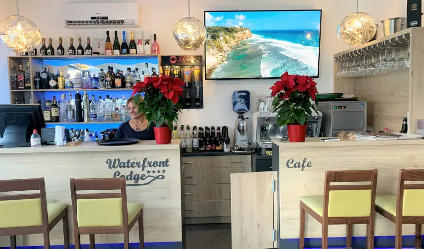 Waterfront Lodge Dunapataj - Szilveszter (min. 2 j)