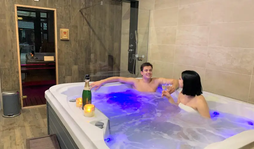 Waterfront Lodge Dunapataj - Szilveszter (min. 2 j)