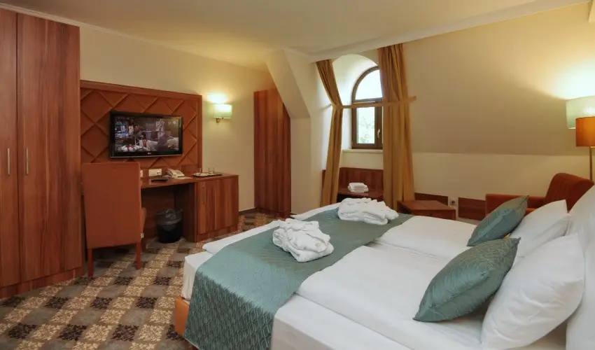 Wellness Hotel Gyula Gyula - Szilveszter (min. 3 j)