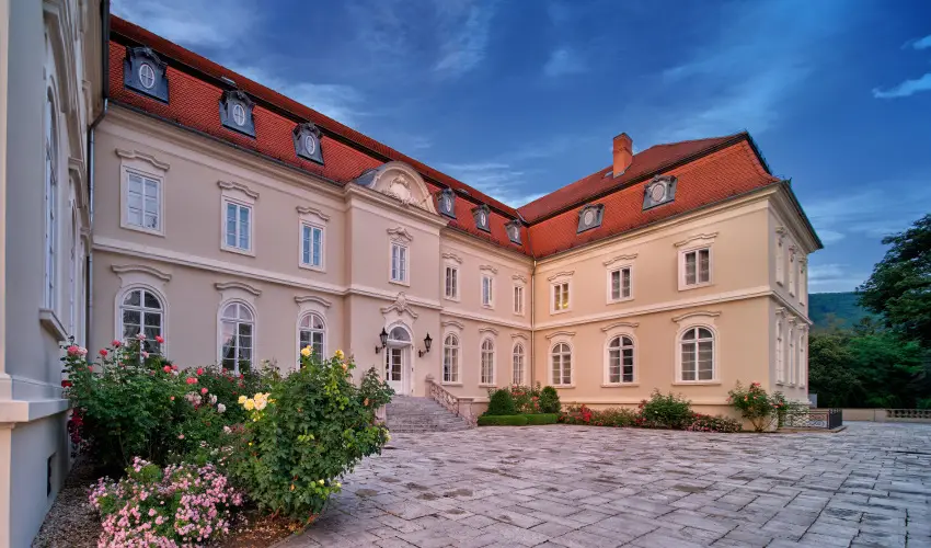 La Contessa Kastlyhotel Szilvsvrad - Szilveszter (min. 3 j)