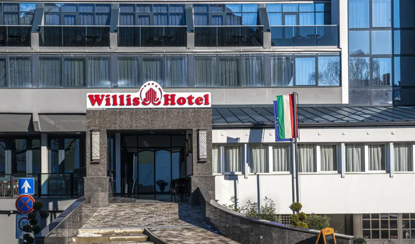Willis Hotel Business & Wellness Zalaegerszeg - Szilveszter Zalaegerszegen (min. 2 j)