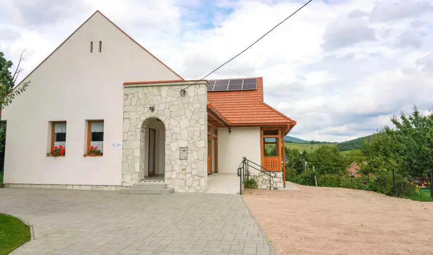 Zemplni Tndrkert Vendghz Fzrkomls - Szilveszter (min. 2 j)