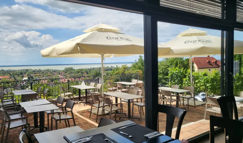 Zenit Hotel Balaton Vonyarcvashegy - Szilveszter (min. 3 j)