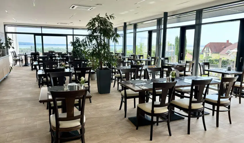 Zenit Hotel Balaton Vonyarcvashegy - Szilveszter (min. 3 j)