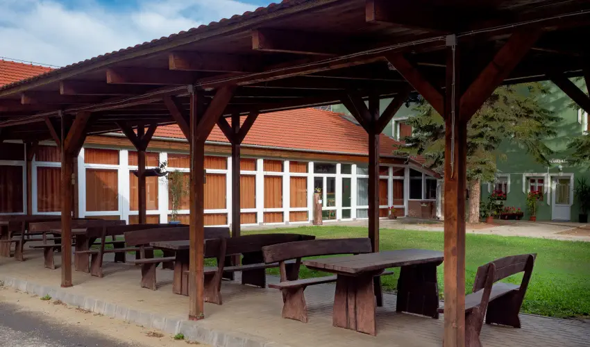 Zldsziget Menedk Rendezvny s Pihenhz Brna - Szilveszter