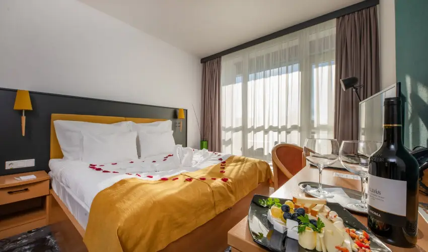 Zsry Liget Hotel & Spa Mezkvesd - Szilveszter (min. 2 j)