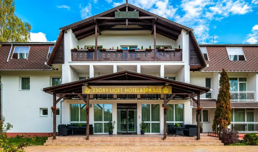 Zsry Liget Hotel & Spa Mezkvesd - Szilveszter (min. 2 j)